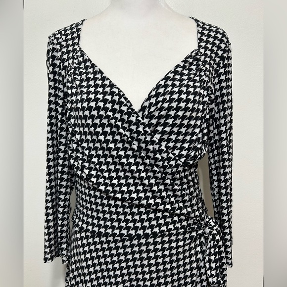 Leota Houndstooth Faux Wrap Dress - Picture 4 of 9